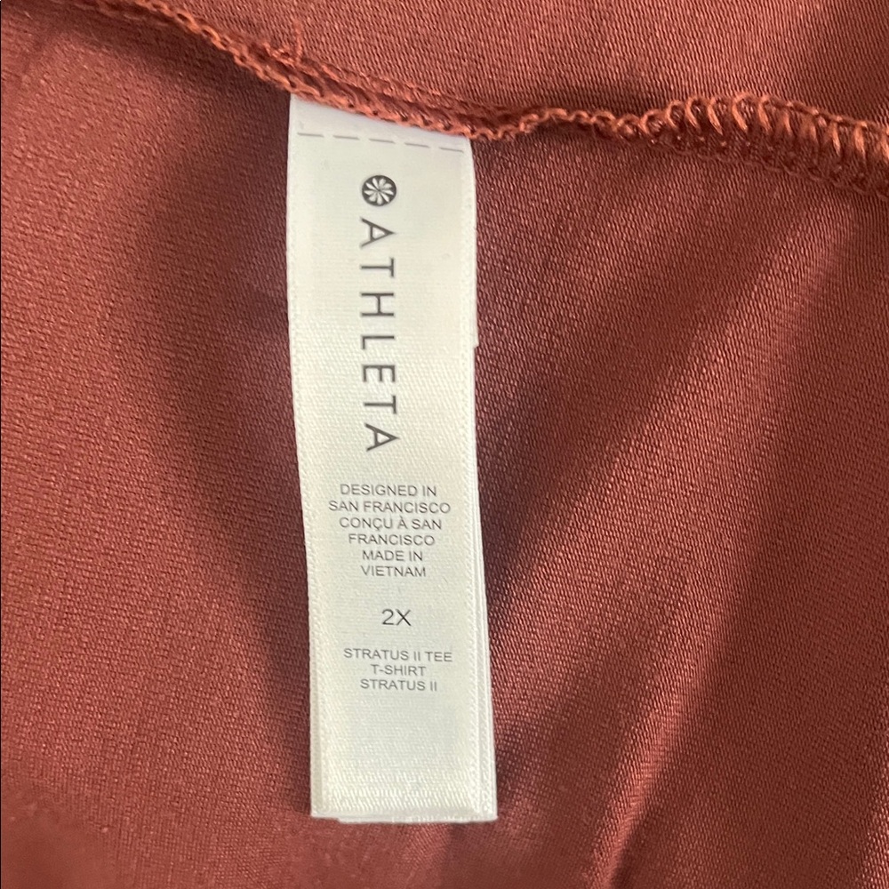 Athleta Terracotta Stratus short Sleeve Tee - Picture 4 of 4